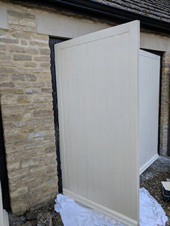 Outbuilding Painting in Clanfield Thumbnail photo for Outbuilding Painting in Clanfield which expands to full size when selected