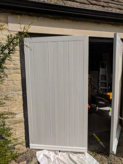 Outbuilding Painting in Clanfield Thumbnail photo for Outbuilding Painting in Clanfield which expands to full size when selected