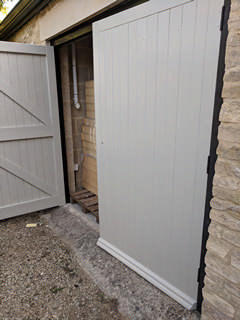 Outbuilding Painting in Clanfield Thumbnail photo for Outbuilding Painting in Clanfield which expands to full size when selected
